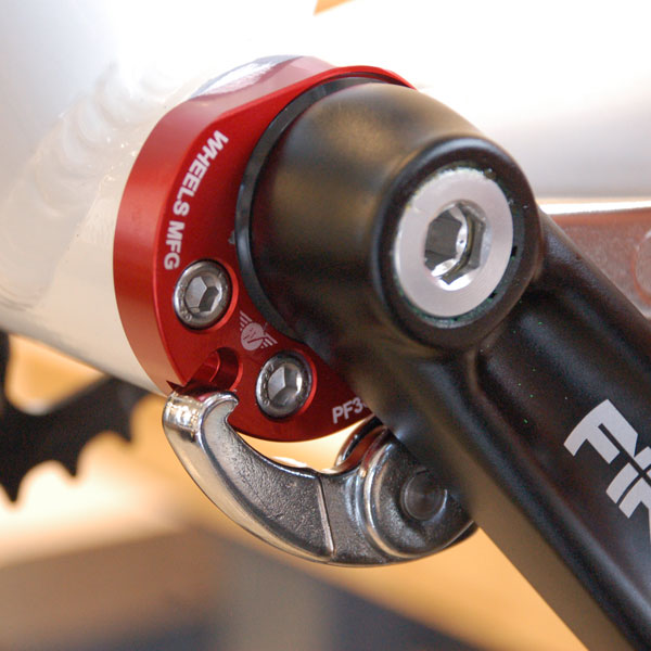 Eccentric BB for BB30 & 24/22mm (SRAM, Truvativ) Cranks - Black-35401097740456 main