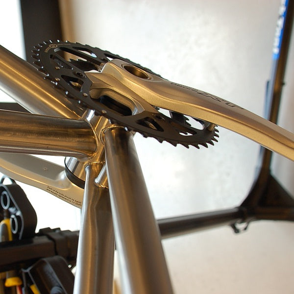 4) Pressfit 30 Adapter with Shimano Cranks-35401059139752 main